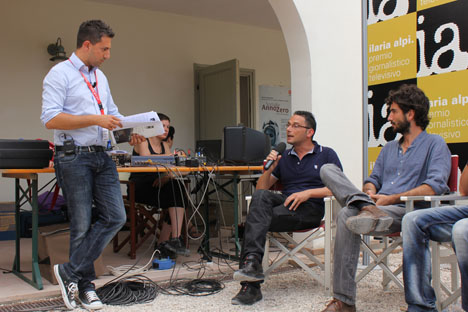 Giampaolo Colletti intervista Danilo Lupo di Telerama e Luca Rosini di Annozero (foto di Laura Murino)